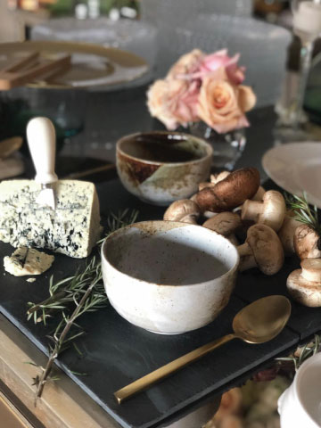 Mesa y Bar